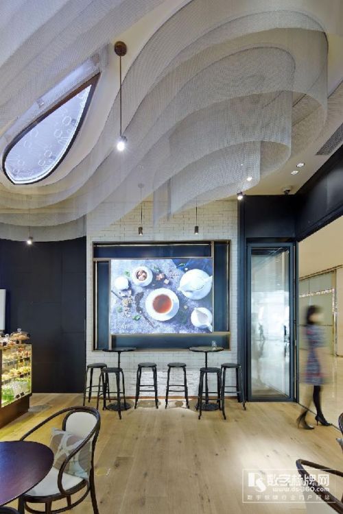 LED显示屏 将成为餐厅视觉体系搭建的全新营销方式！