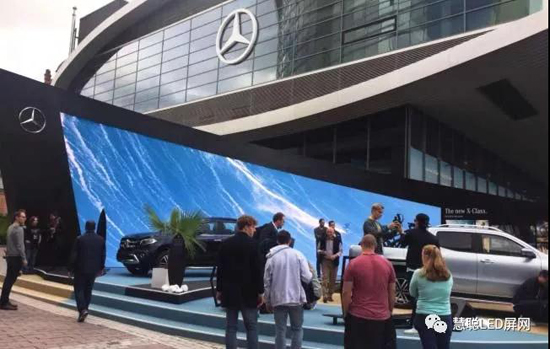 年底“飘红”！LED显示屏商显市场火爆来袭！