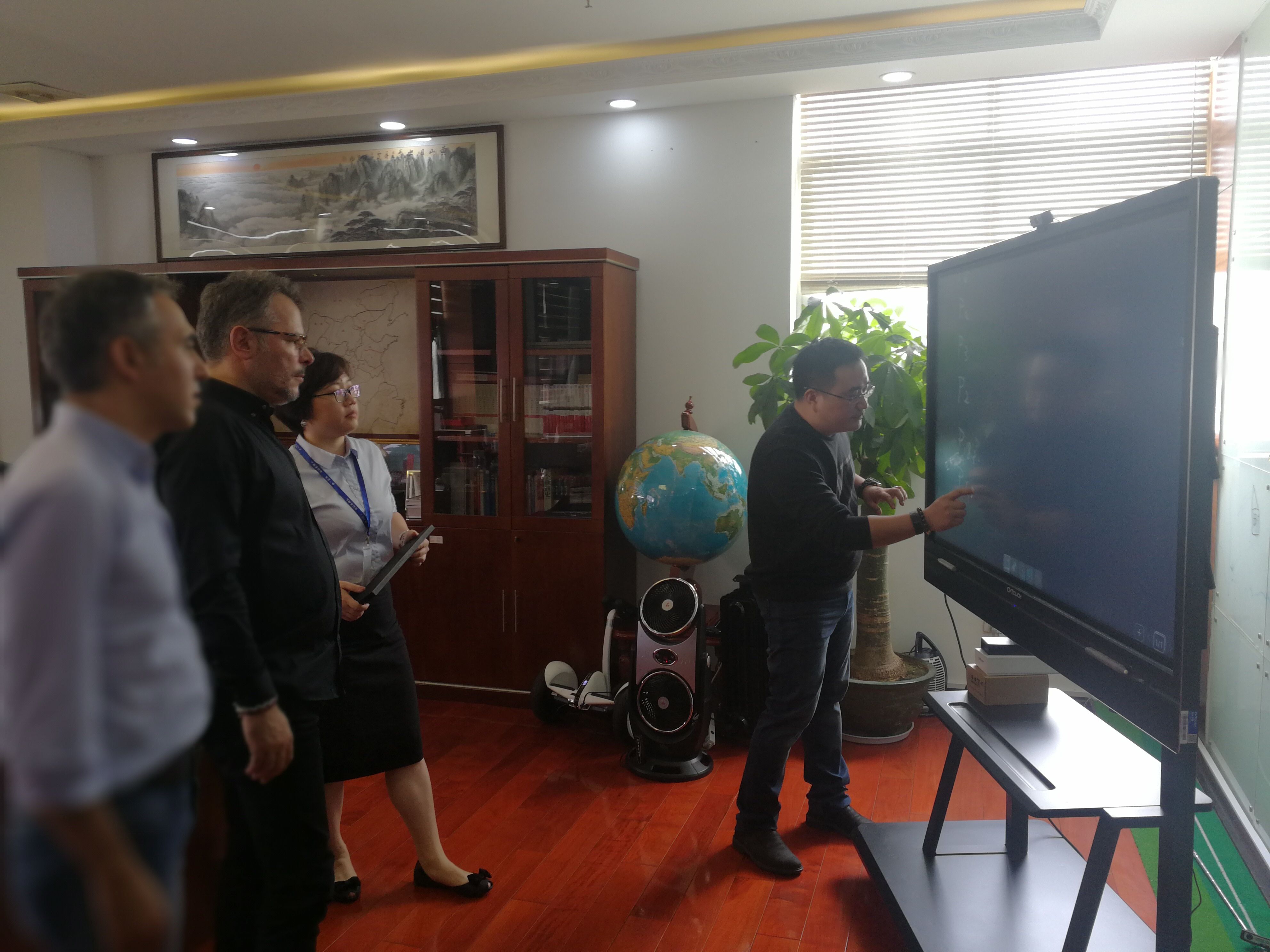 强力巨彩“镁丽”系列LED屏全国走红 背后潜藏这什么故事？