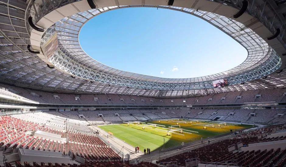 世界杯来袭!洲明高清显示现身四大主赛场 传播足球魅力 世界杯来袭!洲明高清显示现身四大主赛场 传播足球魅力