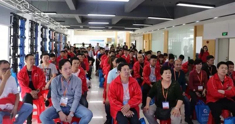 慧聪LED显示屏行业十佳品牌专场采购团第二天行程—实地走访考察年度十佳品牌企业