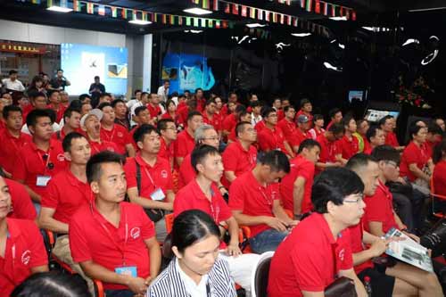 持续升温！慧聪LED显示屏行业十佳品牌专场采购团依旧在路上 实地走访考察年度十佳品牌企业