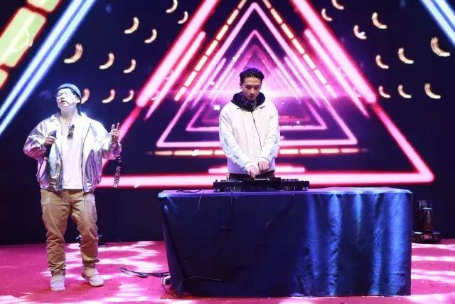 为使命再出发——强力巨彩三合一会议圆满成功