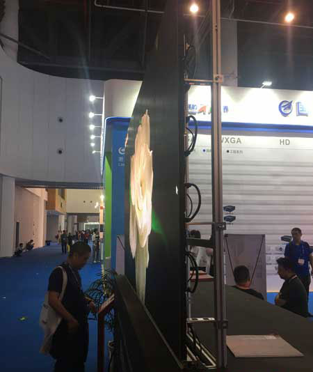 突破常规！AET阿尔泰诠释小间距LED时尚先锋