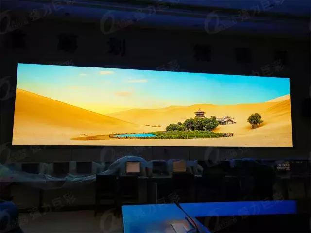 亮剑小间距，重新定义行业新标准！