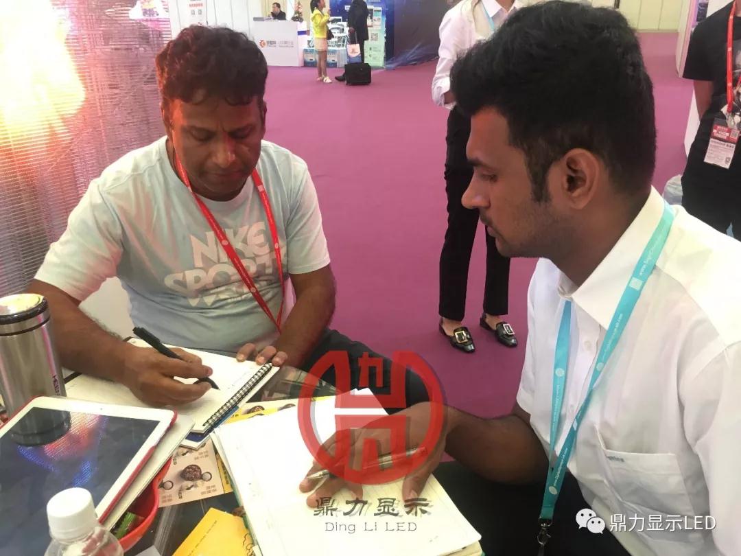 鼎力显示 “三足鼎立，逐鹿世界 ” LED CHINA 2018·上海国际LED展盛会