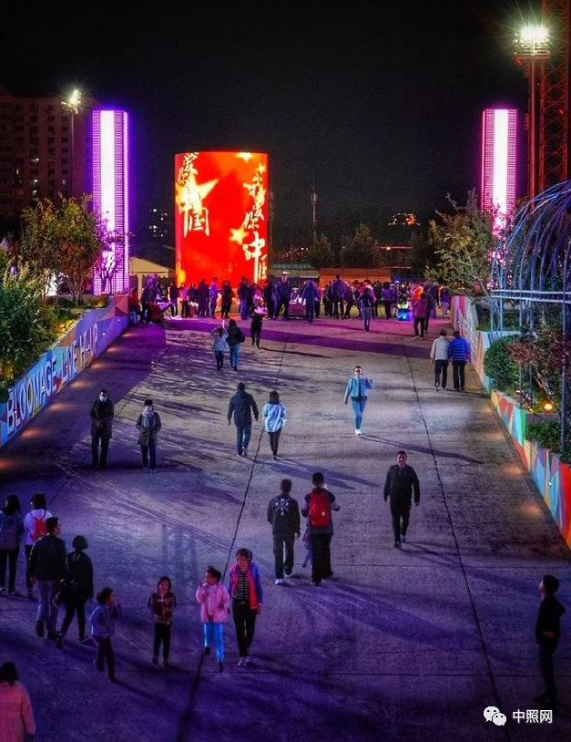 向祖国深情告白 全国“我爱你中国”灯光秀大合集
