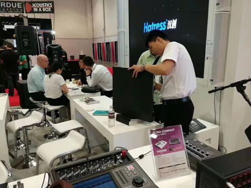 汉创亮相Infocomm！无线成LED显示屏标配