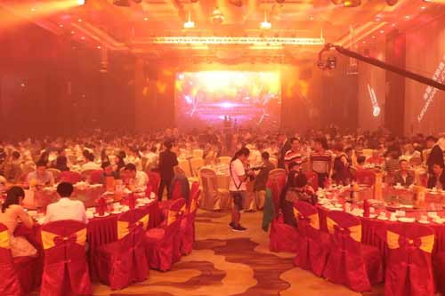 新风筑梦，匠心筑梦 ——联诚发E周年庆典晚宴完美收官