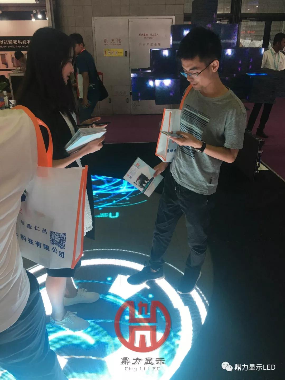 鼎力显示 “三足鼎立，逐鹿世界 ” LED CHINA 2018·上海国际LED展盛会