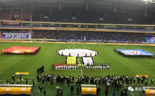 奥拓电子携手LED显示屏再次见证“超级杯”