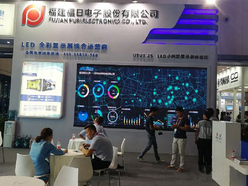 迈锐光电LED显示产品成都视听展获好评！