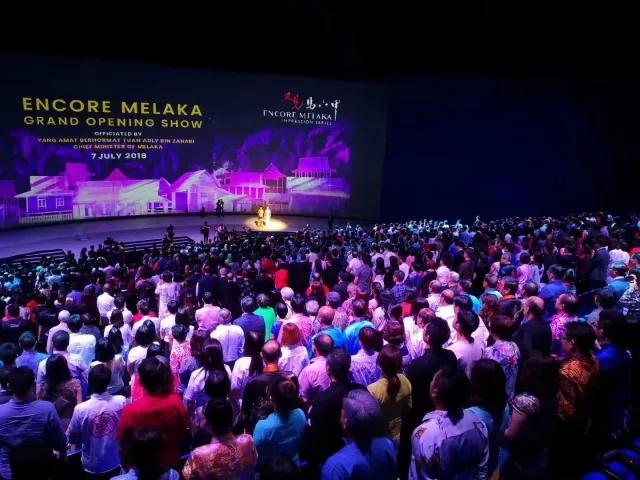 利亚德1800平米异形LED玻璃幕墙 点亮马六甲新晋文化地标