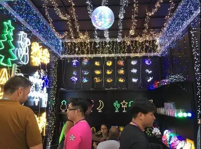 智能灯具海外市场潜力大 LED企业该如何掘金？