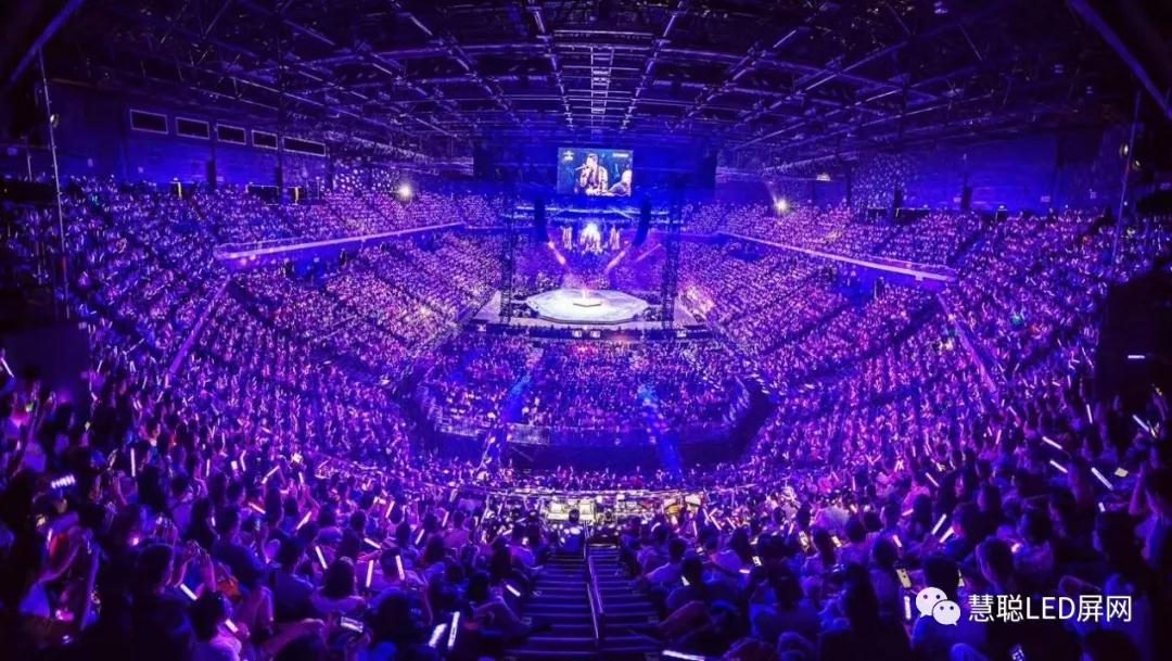 2018跨年演唱会舞美：LED地砖屏夯火爆！新兴舞美需求催生广阔市场！