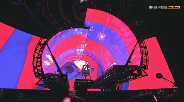 舞美大咖为何只选用侧发光LED透明屏？