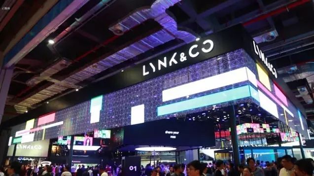 舞美大咖为何只选用侧发光LED透明屏？