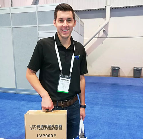 唯奥视讯亮相美国InfoComm展 LVP609 4K处理器样机首日悉数售罄
