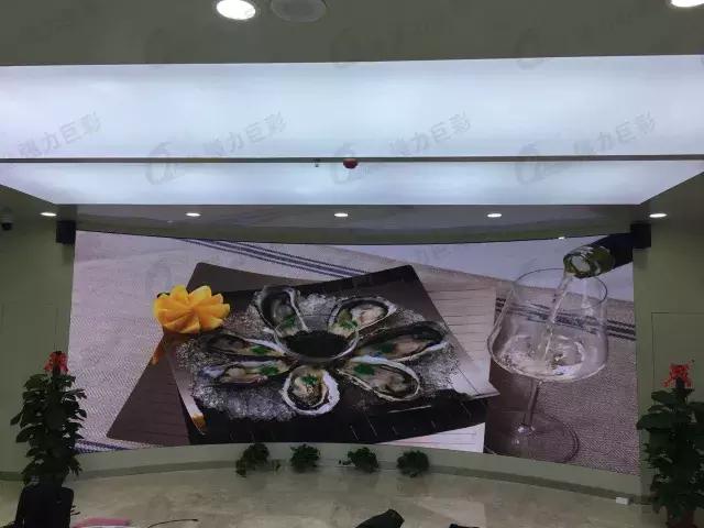 亮剑小间距，重新定义行业新标准！