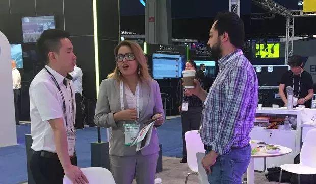 InfoComm USA！壹品首发透明屏国际玩法