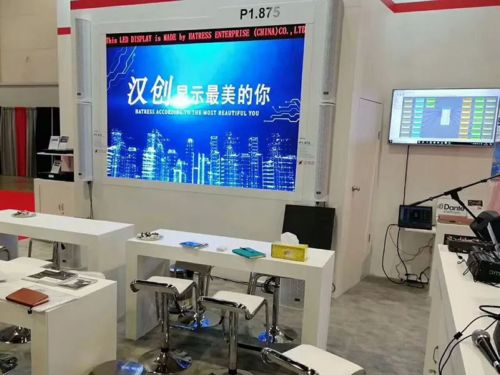 汉创亮相Infocomm！无线成LED显示屏标配