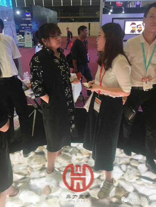 鼎力显示 “三足鼎立，逐鹿世界 ” LED CHINA 2018·上海国际LED展盛会