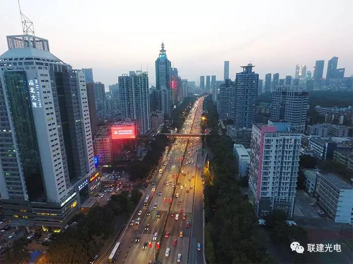 联建光电点亮深圳联合智华大厦“财富大屏”