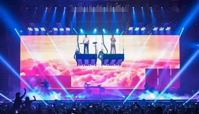 新技术融合下的LED舞美多惊艳？这三个舞台告诉你