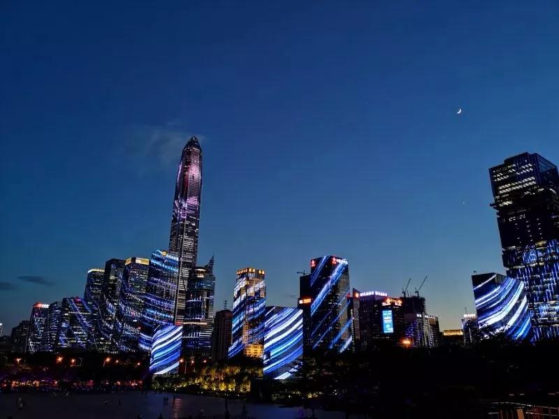 超百万人次观赏 深圳灯光秀到底花了多少钱