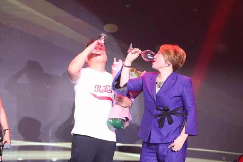 新风筑梦，匠心筑梦 ——联诚发E周年庆典晚宴完美收官