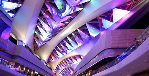 1100㎡超大异型LED天幕在抖音“爆火” 原来这才是商家的“吸金”神器