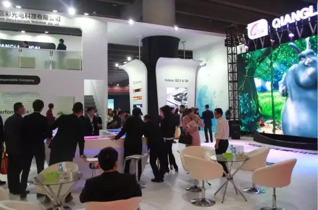 强力巨彩销售腾飞 2017年完美收官