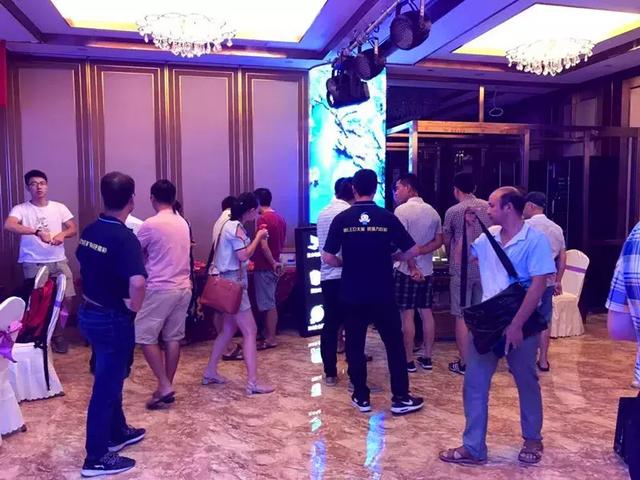 强力巨彩全国推介会再掀热潮！