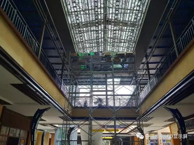 中润案例|云南曲靖天幕-如何让一个停业1年的商业街重新火爆起来！