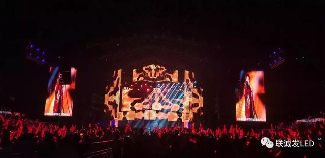 “龙腾”出击 | 潘玮柏“创使者 coming home”巡回演唱会重庆站