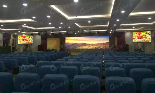 LED显示屏入校季 现代化名校都长这样！