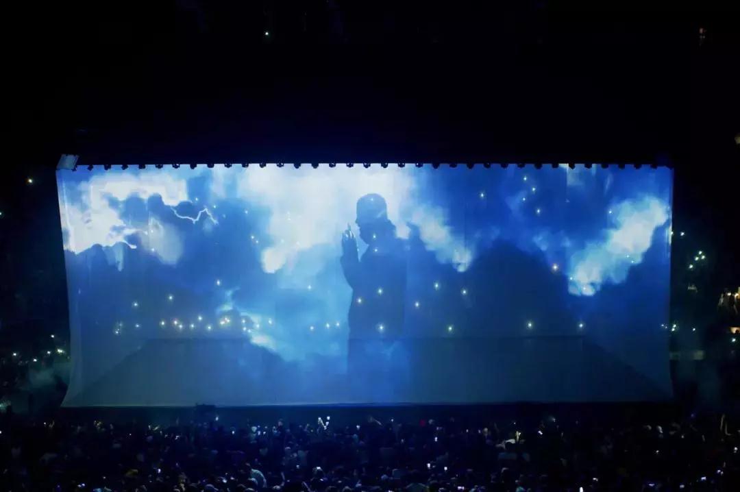 有钱就可以为所欲为吗？这个舞台告诉你：是的！