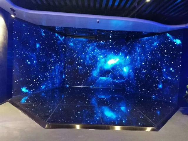 强力巨彩魅力闪耀2018世界VR产业大会