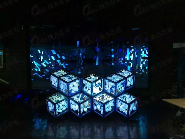 越夜越美丽 LED显示屏让都市娱乐更多彩！