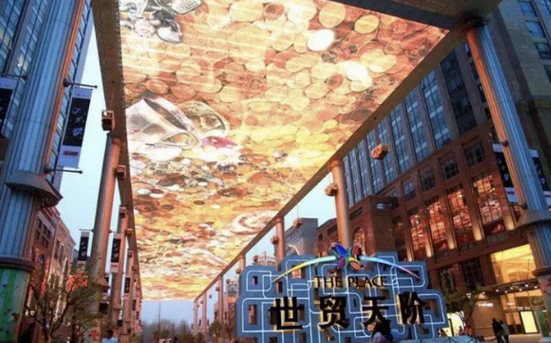 户外广告遭遇“冷门”？ 翻转LED屏市场大有可为