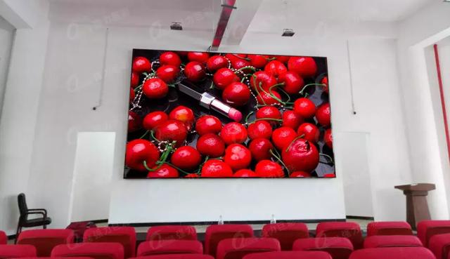 LED显示屏入校季 现代化名校都长这样！