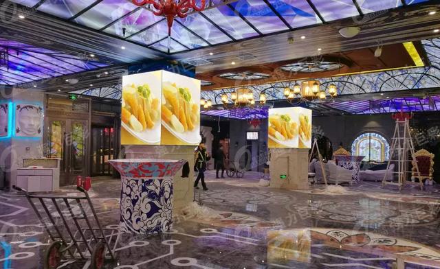 越夜越美丽 LED显示屏让都市娱乐更多彩！