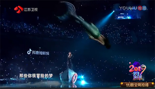 2019四大卫视跨年晚会大PK，LED屏＋黑科技挑起舞美大梁