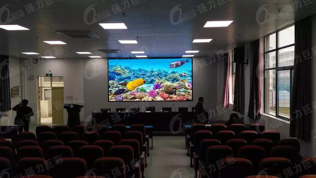 LED显示屏入校季 现代化名校都长这样！