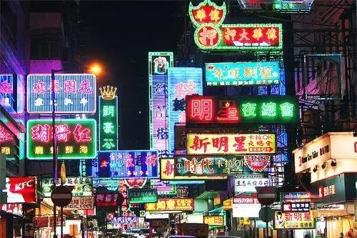 智慧城市建设如火如荼，LED显示屏光污染治理迫在眉睫