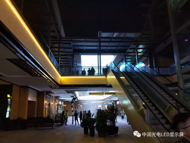 中润案例|云南曲靖天幕-如何让一个停业1年的商业街重新火爆起来！