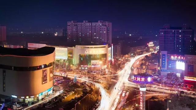 智慧城市建设如火如荼，LED显示屏光污染治理迫在眉睫