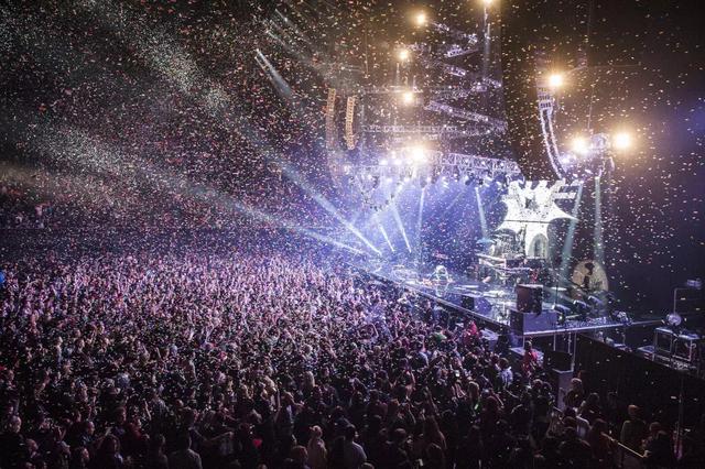 LED的外壳组成的球形建筑 LED的外壳组成的球形建筑