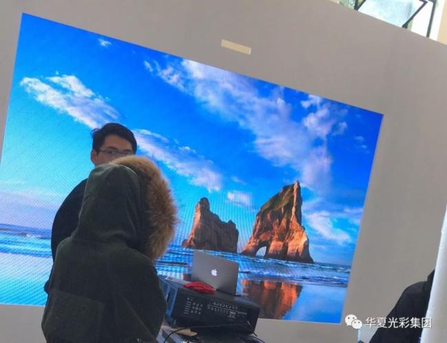 东北LED显示屏年会大曝光 今天的华夏光彩HD2.97格外亮! 东北LED显示屏年会大曝光 今天的华夏光彩HD2.97格外亮!