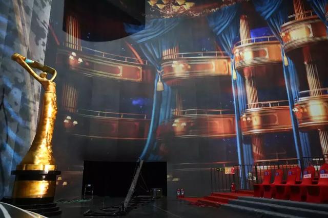 首次使用270°环幕投影 第九届北京国际电影节开幕式有点燃